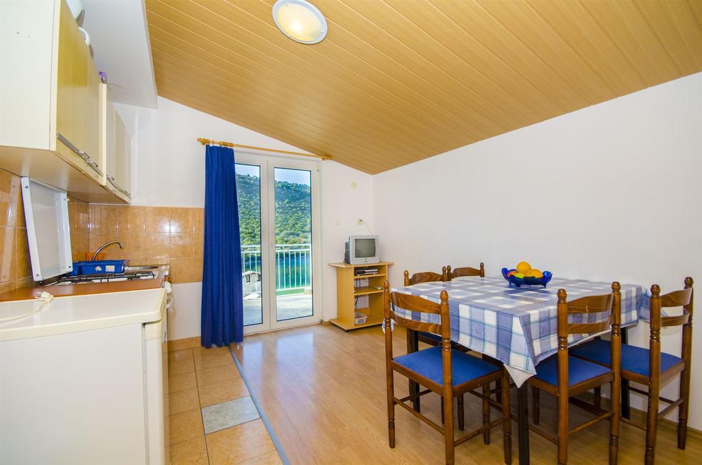 Apartments Nada Рогозниця Екстер'єр фото